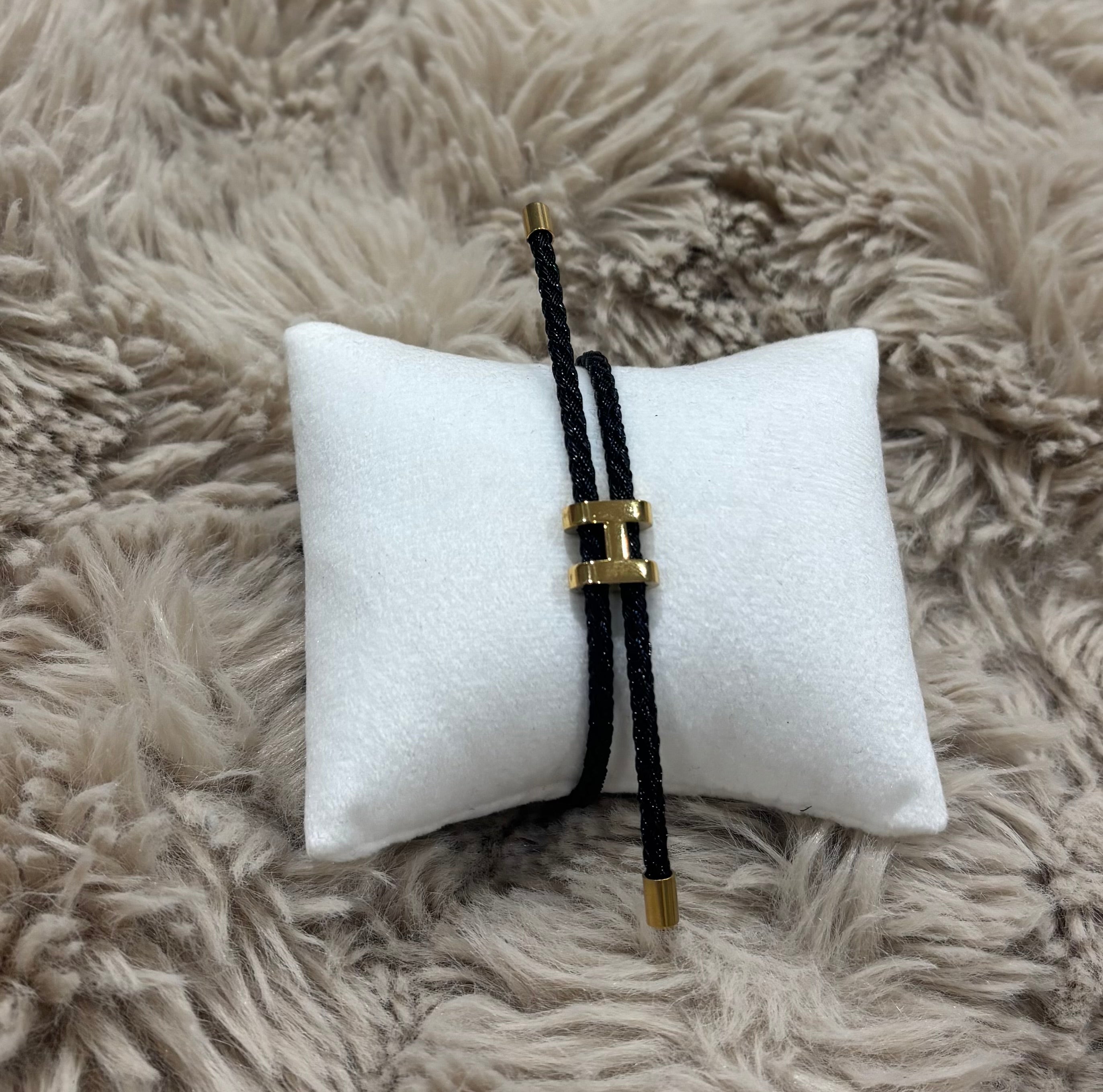 Bracelet cordon ajustable